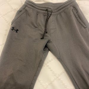 Gray Under Armor Joggers (Large)